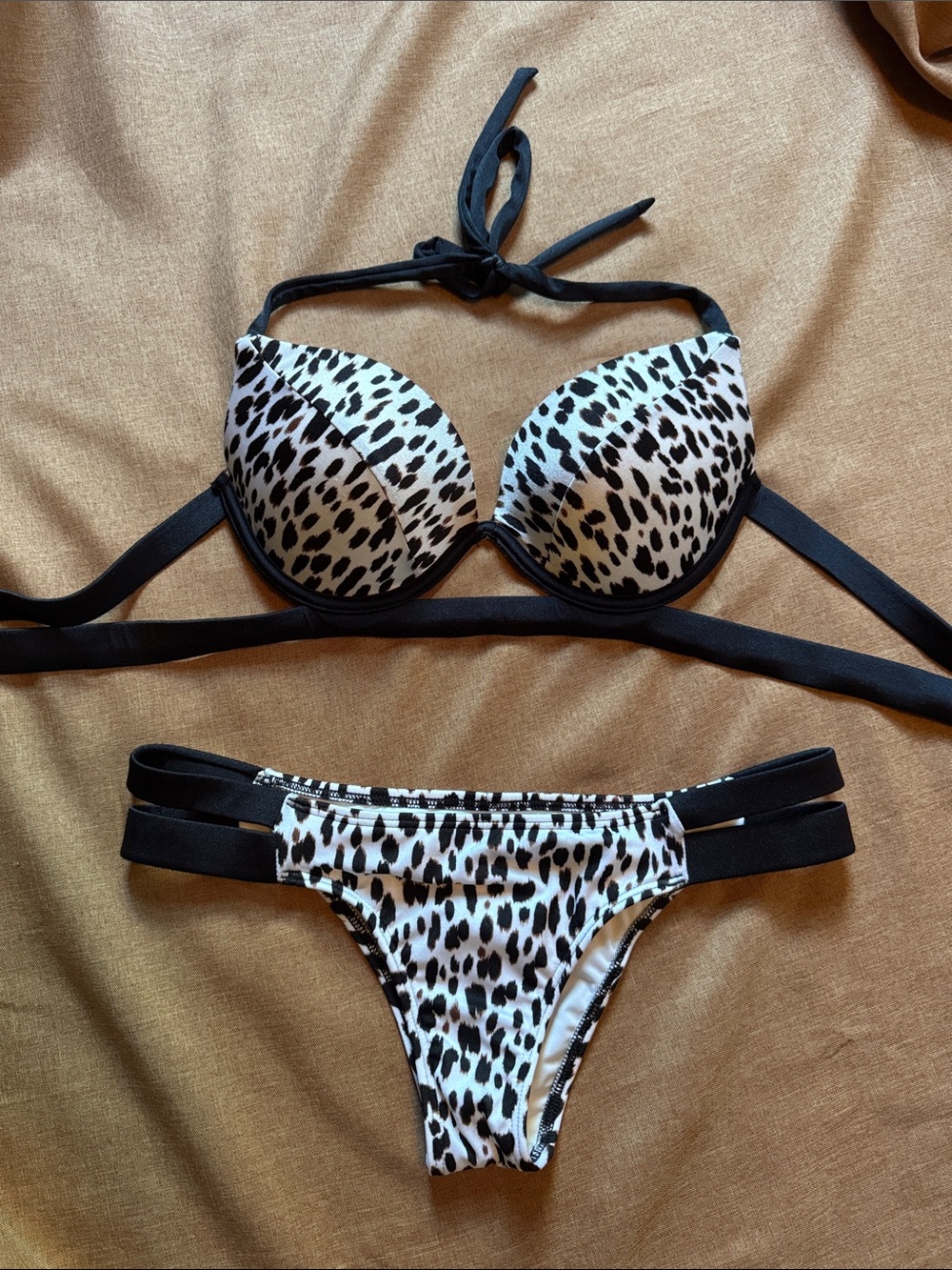 Vintage Victoria's Secret Leopard Print Bikini 36B Size Medium